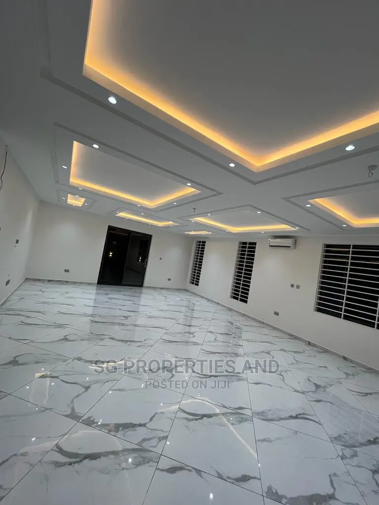 3bdrm House in Sakumono, Accra Metropolitan for Sale