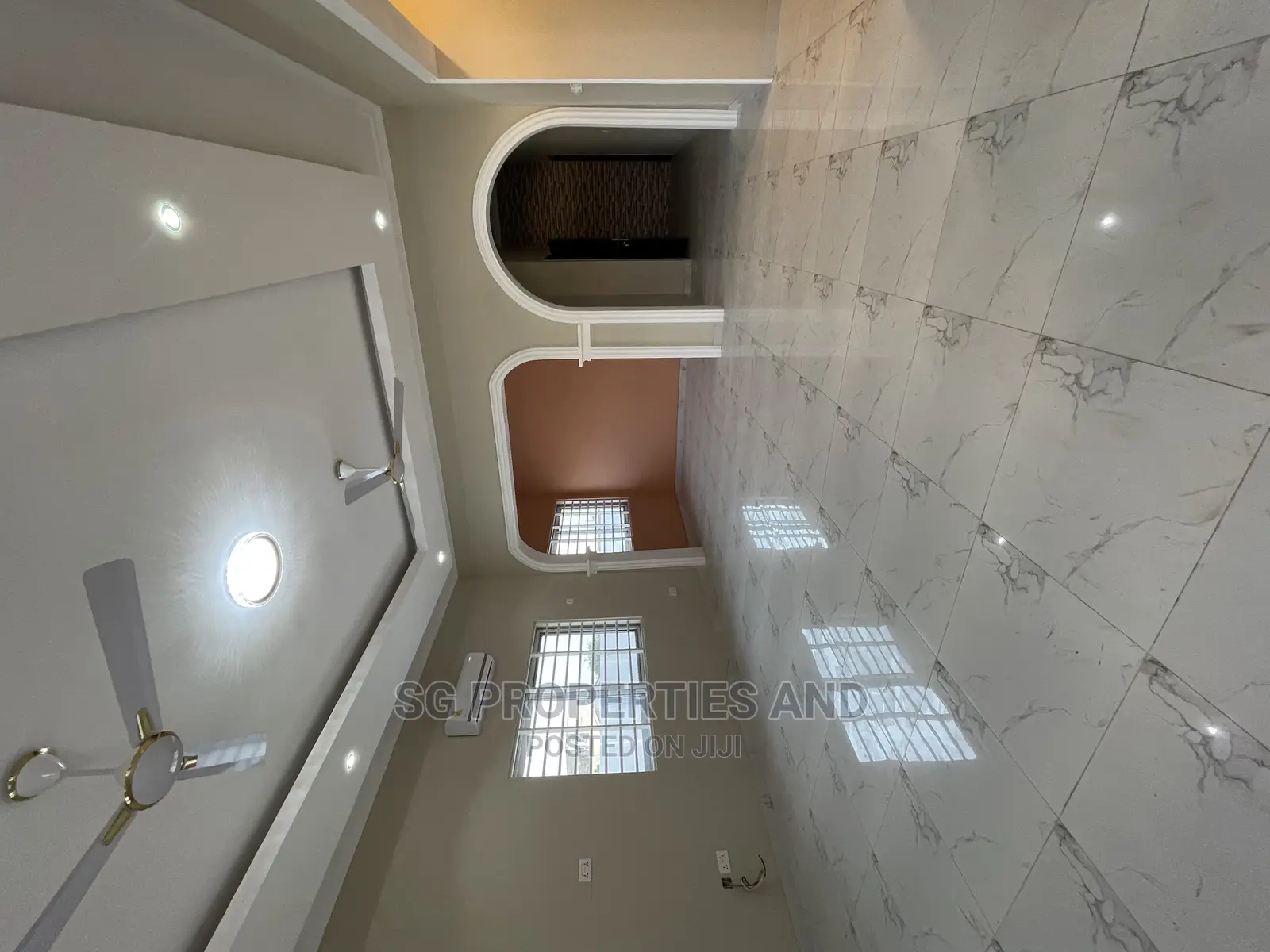 3bdrm House in Ecobank, Spintex for Sale