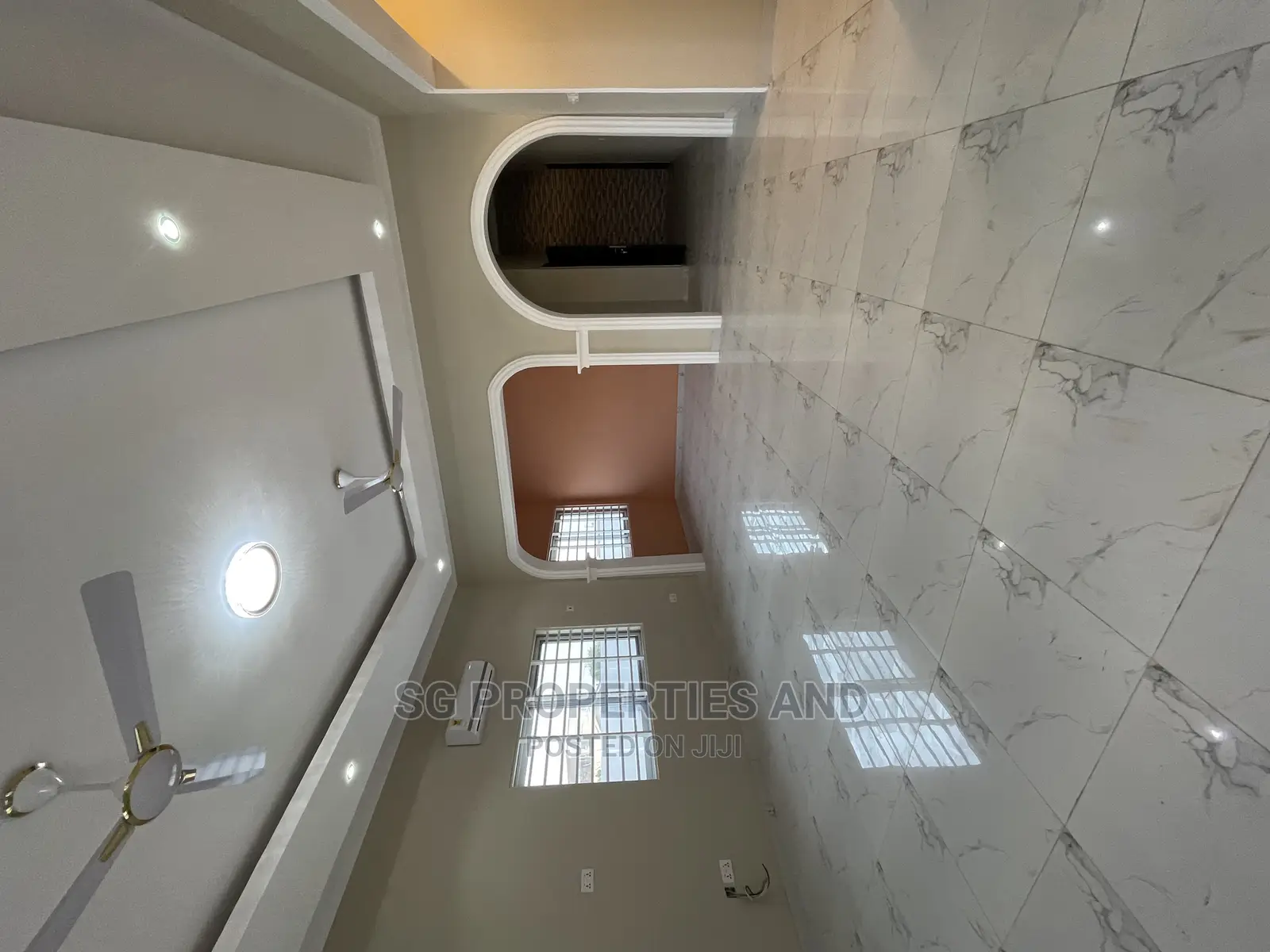 3bdrm House in Ecobank, Spintex for Sale