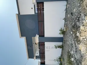 3bdrm House in Ecobank, Spintex for Sale