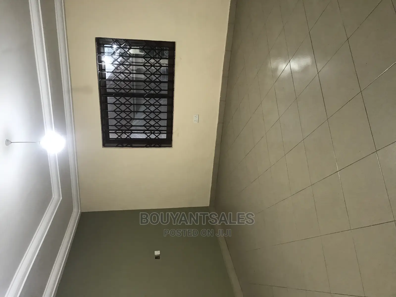 5bdrm House in Abokobi for sale