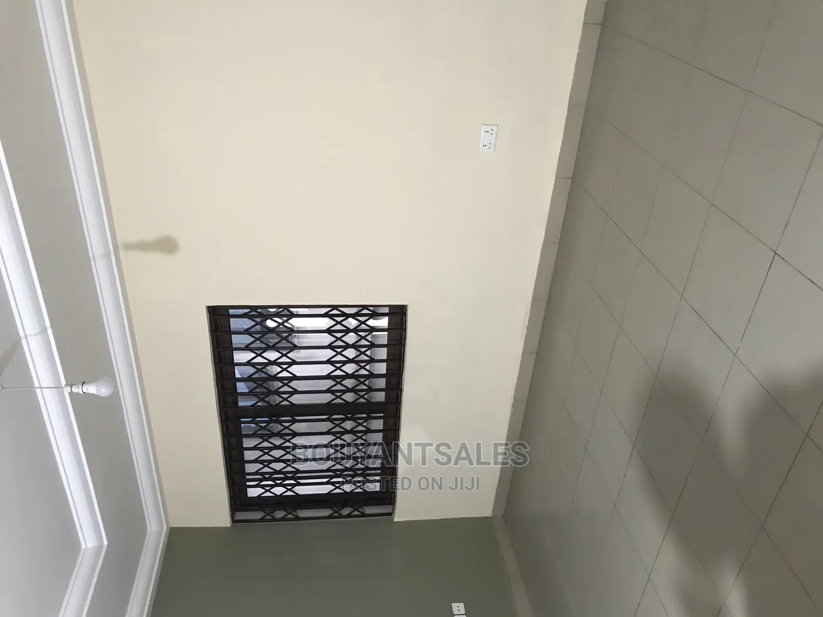 5bdrm House in Abokobi for sale