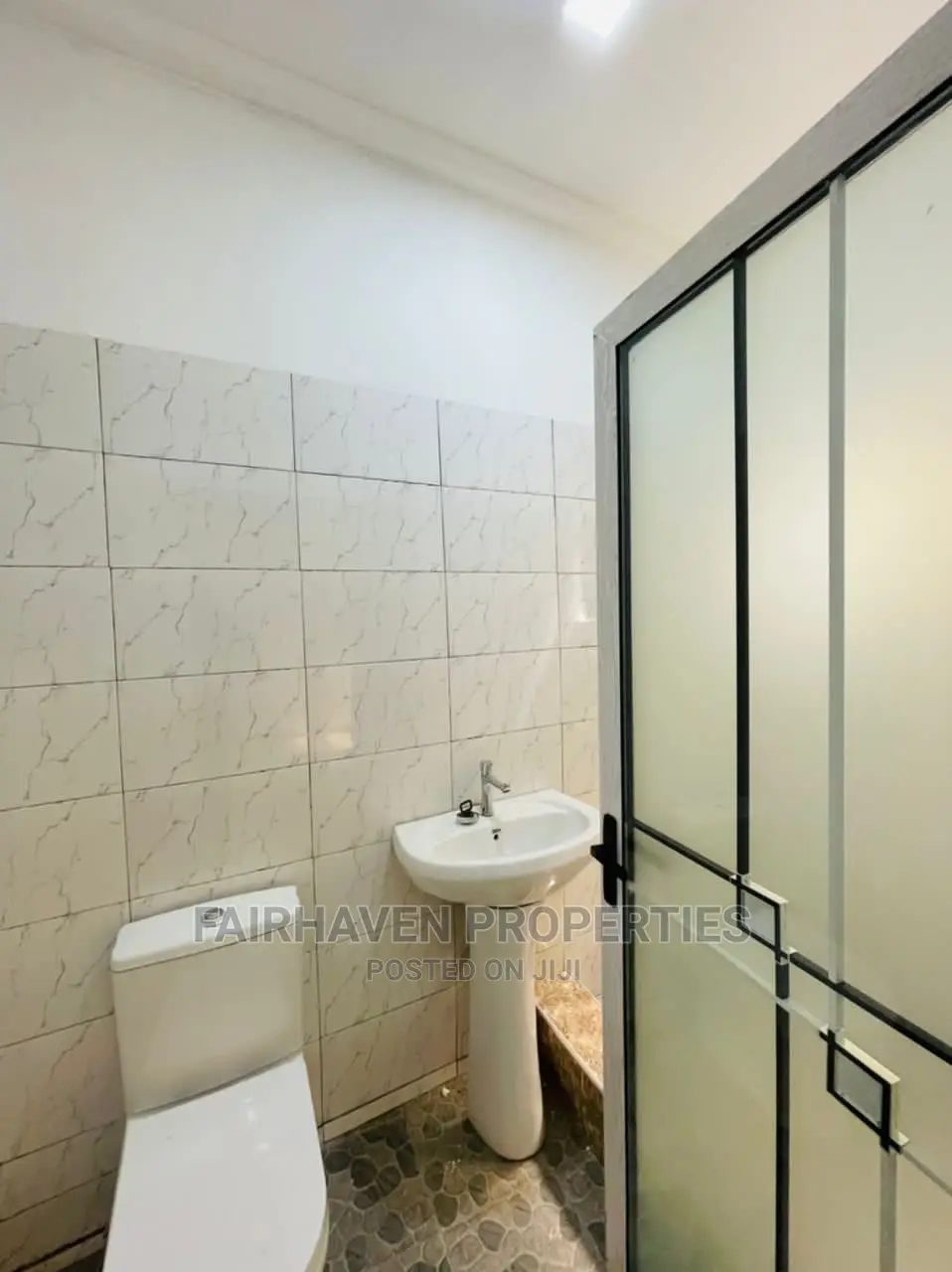 3bdrm House in Adjinganor, East Legon for Rent