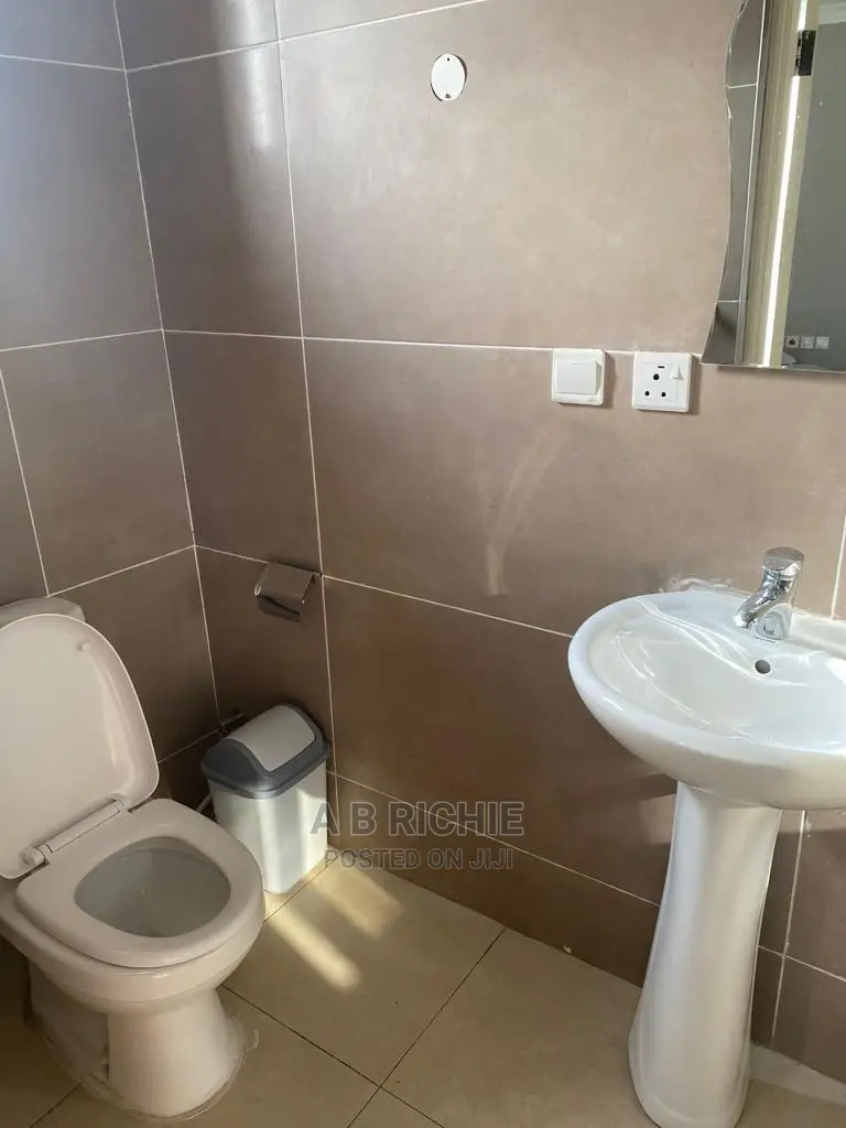 2bedroom Fully Furnished Apartment for Rent at Parakuo