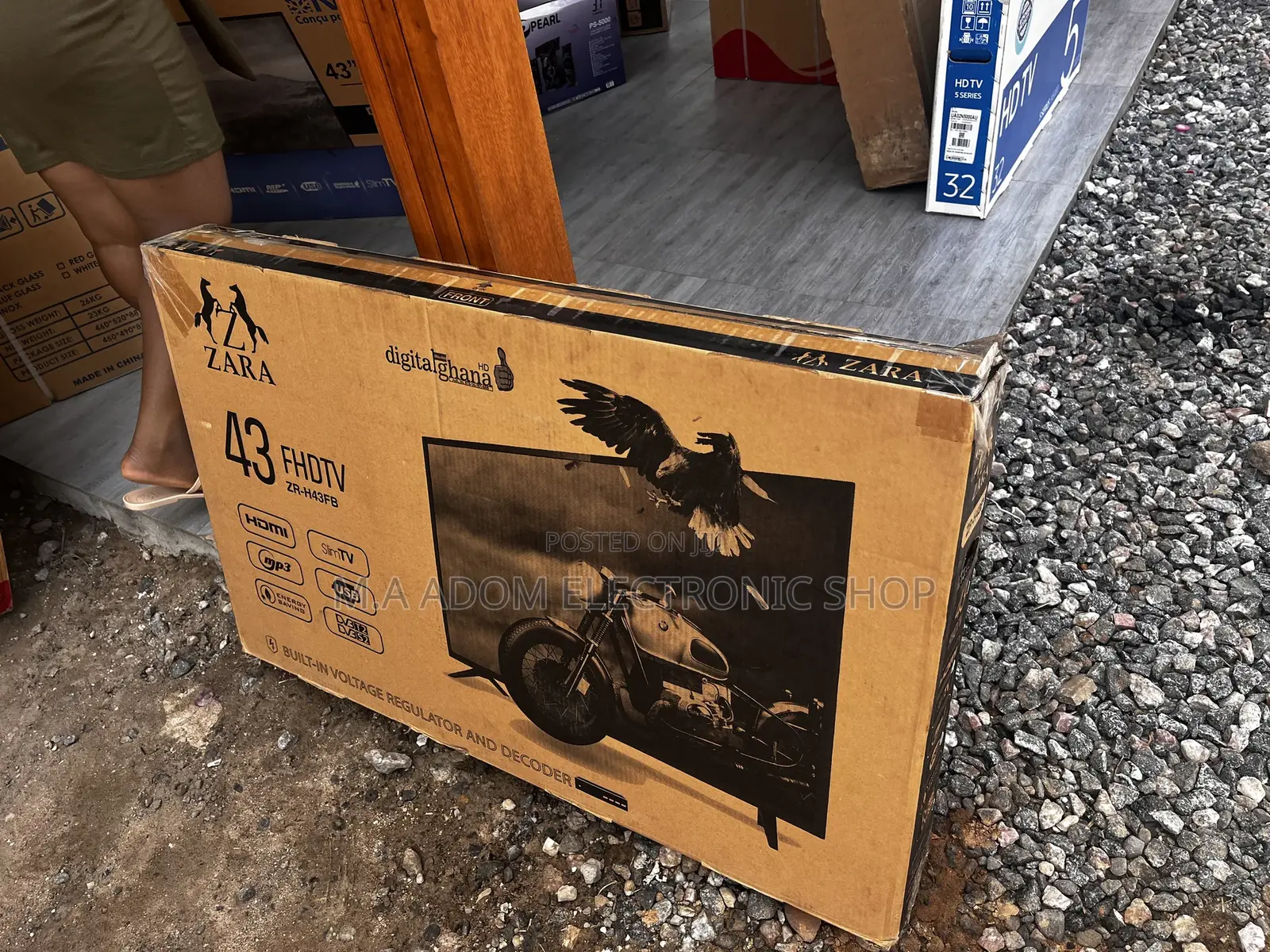 Fabulous Zara 43” Uhd LED TV