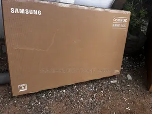 Glossy 50" BU8000 Crystal UHD Smart TV (2022)