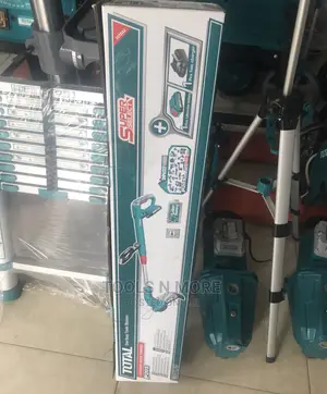 TOTAL Grass Trimmer (Battery Powered)