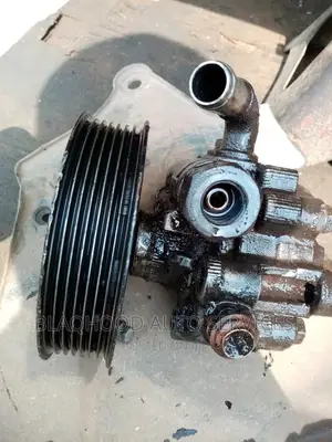 Toyota Tacoma/Highlander/Hilux/Fortuner/ Power Steering Pump