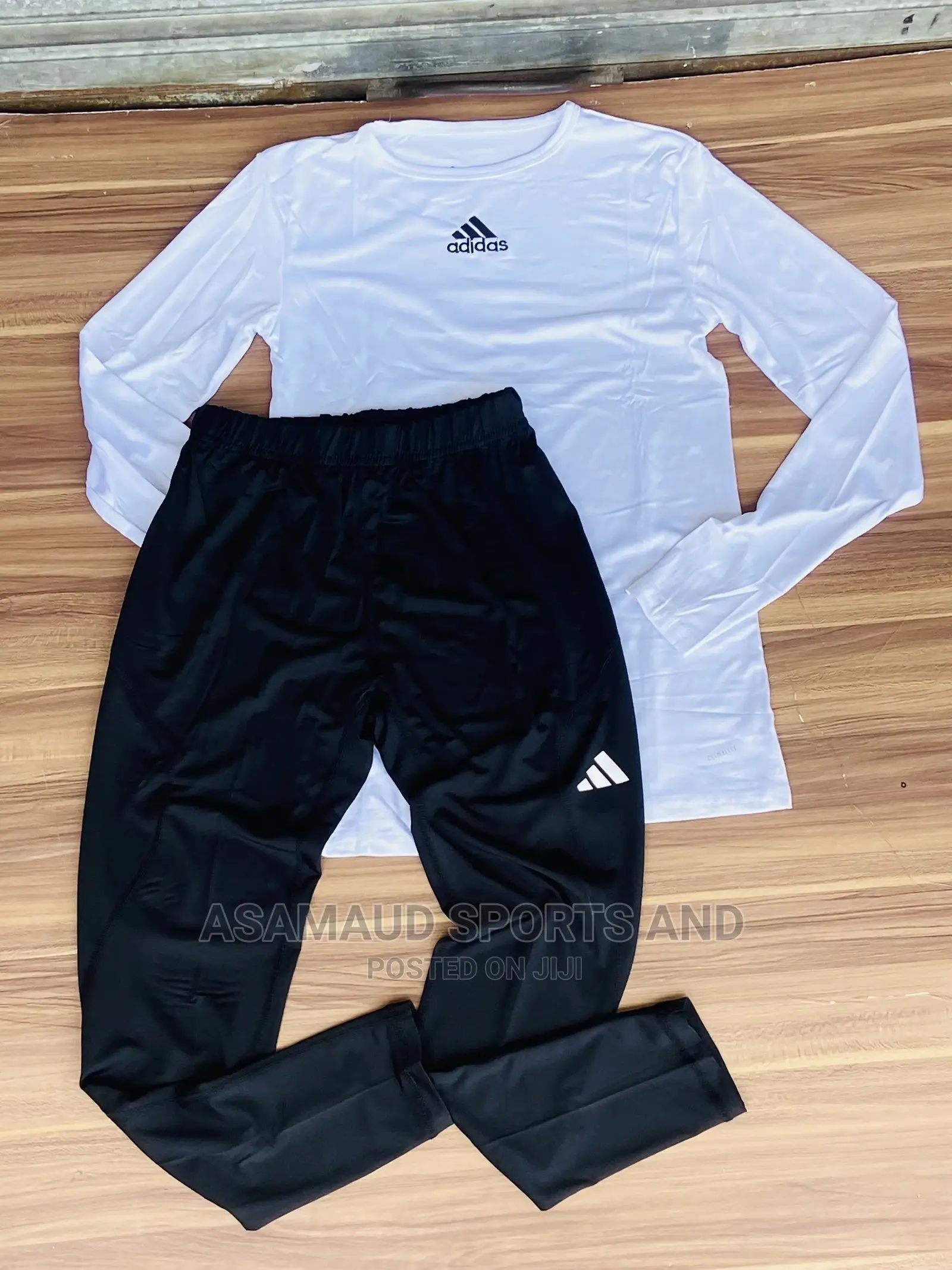 Original Under Stretch Top and Down at Cool Price