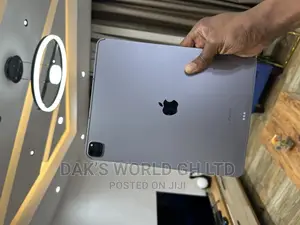 Apple iPad Pro 12.9 (2022) 512 GB Gray