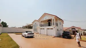 9bdrm Mansion in Rightkey, Kumasi Metropolitan for Sale