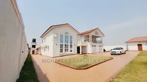 9bdrm Mansion in Rightkey, Kumasi Metropolitan for Sale