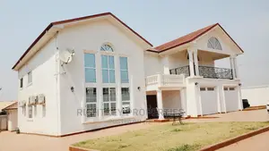 9bdrm Mansion in Rightkey, Kumasi Metropolitan for Sale