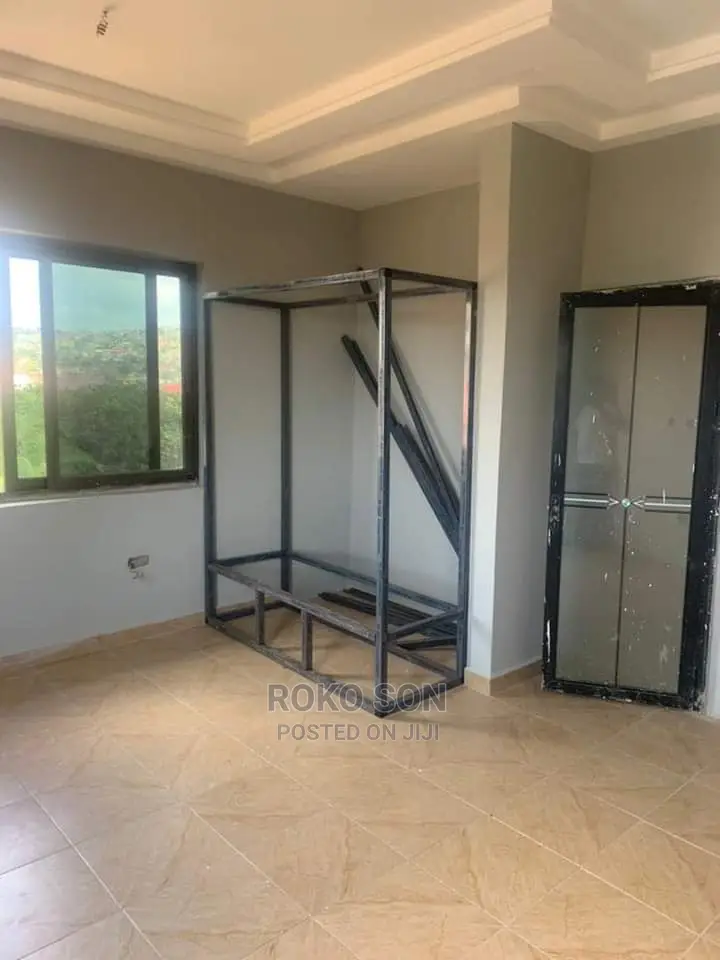 2bdrm Apartment in Dr Roko, Ablekuma for rent