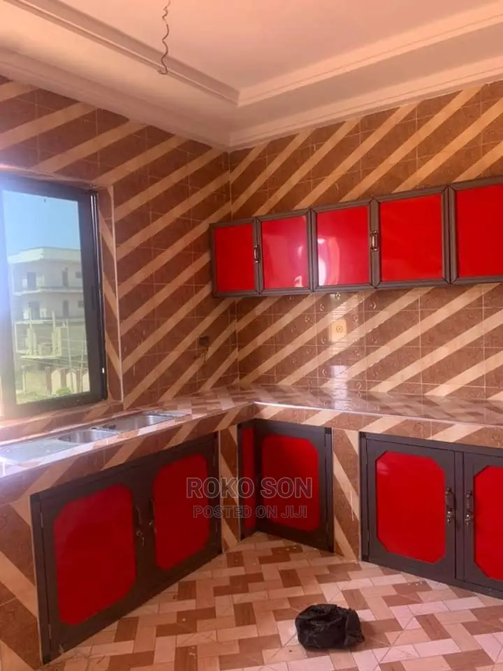 2bdrm Apartment in Dr Roko, Ablekuma for rent
