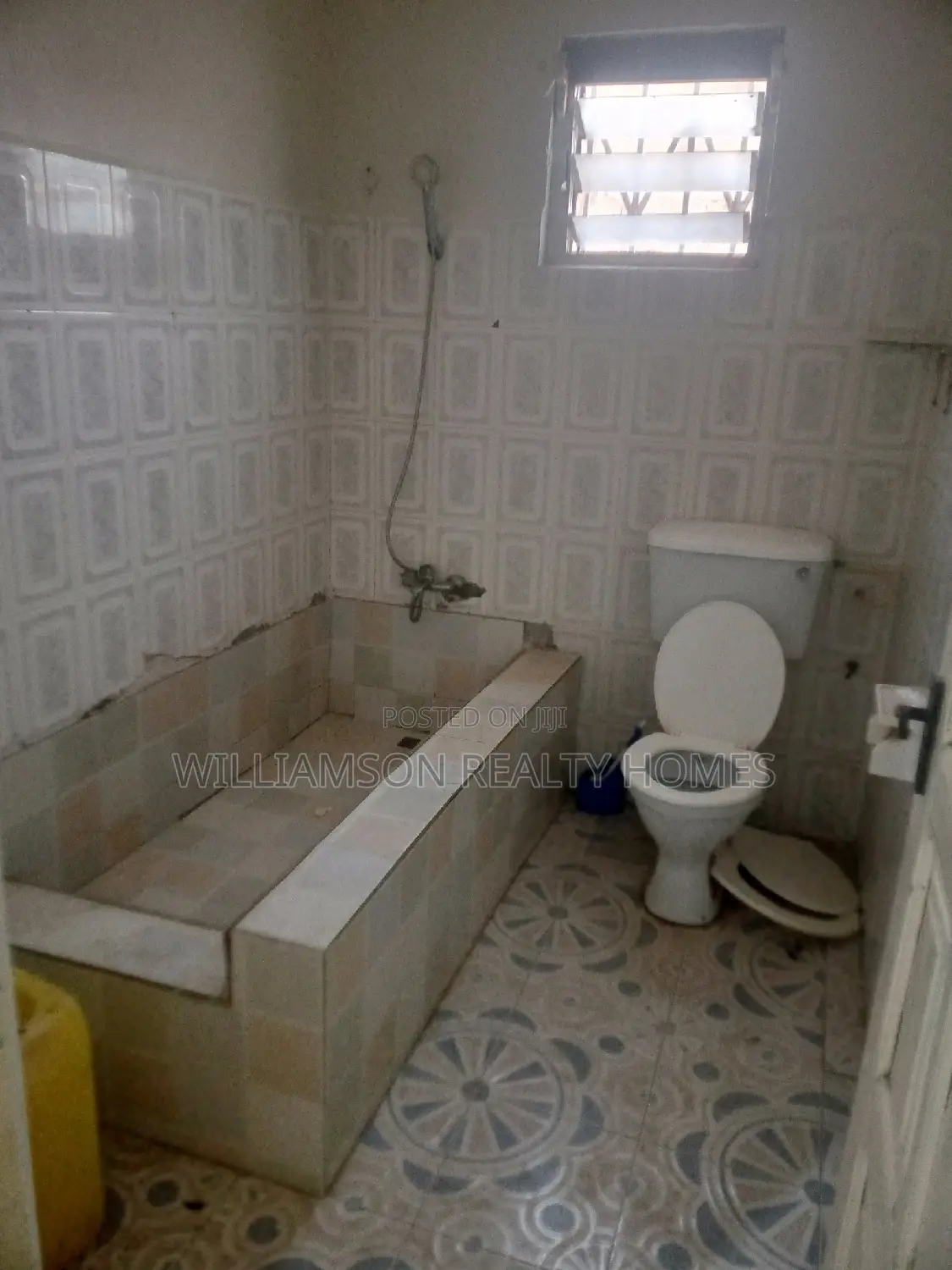 1bdrm Apartment in Community 18 Area, Spintex for rent
