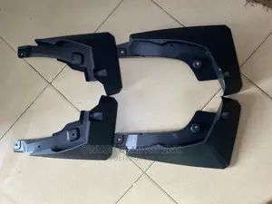Toyota RAV4 19-23 Mud Guard Rubber