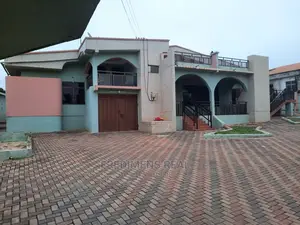 6bdrm House in Fredimens Real, Kumasi Metropolitan for Sale