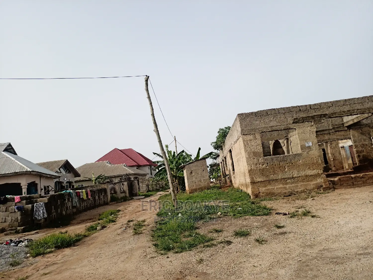 Uncompleted Five Bedrooms for Sale at Asuofia