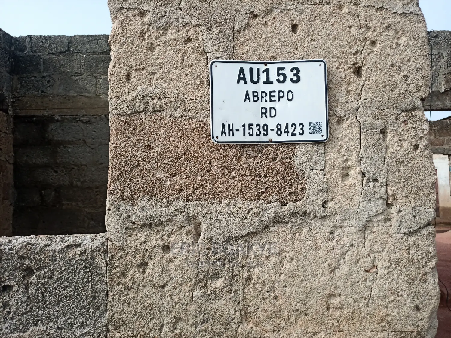 Uncompleted Five Bedrooms for Sale at Asuofia