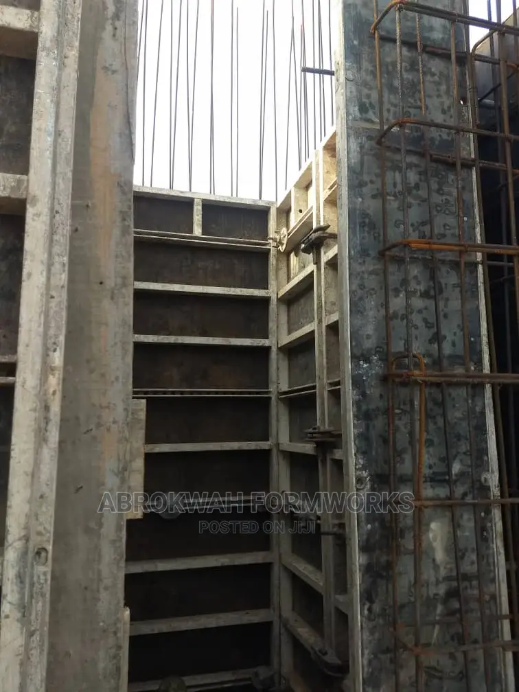 Retaining Wall/Ghana Pillars/Columns