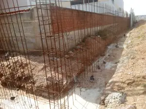 Retaining Wall/Ghana Pillars/Columns