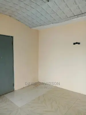 Mini Flat in Single Room Self, Tema Metropolitan for rent