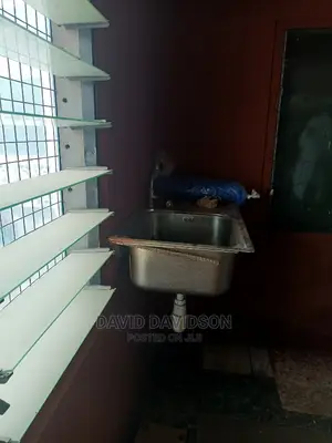 Mini Flat in Single Room Self, Tema Metropolitan for rent