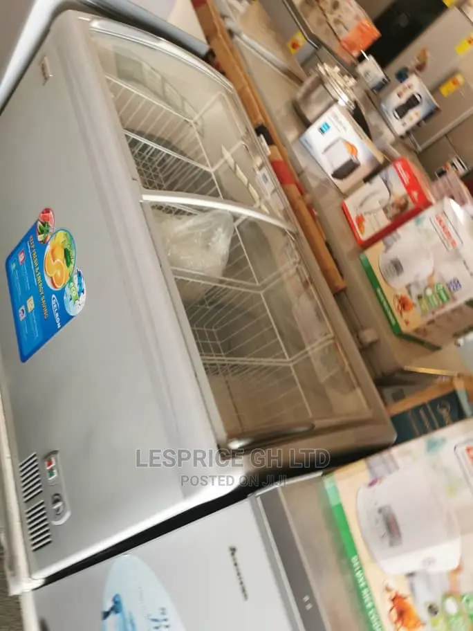 Perfect New Delron Cream Freezer 318L