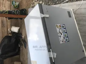 Affordable Pearl Freezer PCF-290 (251 )Ltrs.