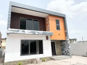 4bdrm House in Lakeside, Ashaley Botwe for Sale