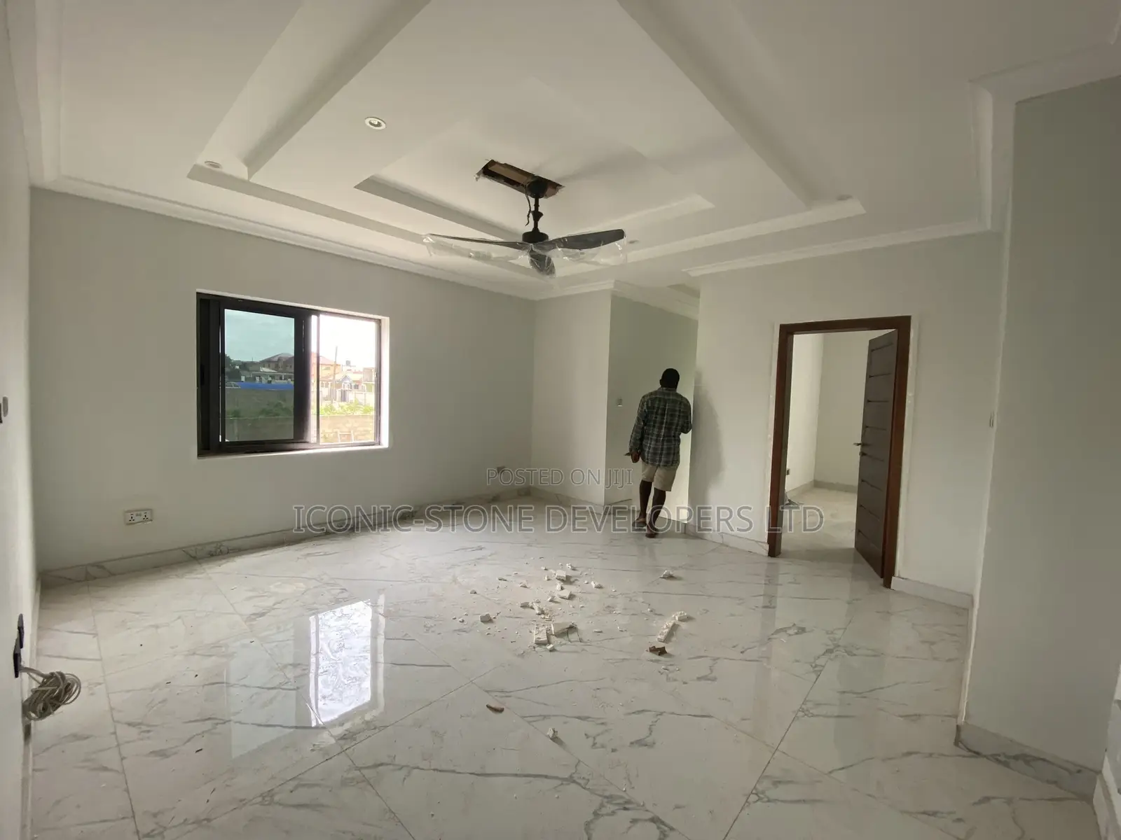 4bdrm House in Lakeside, Ashaley Botwe for Sale