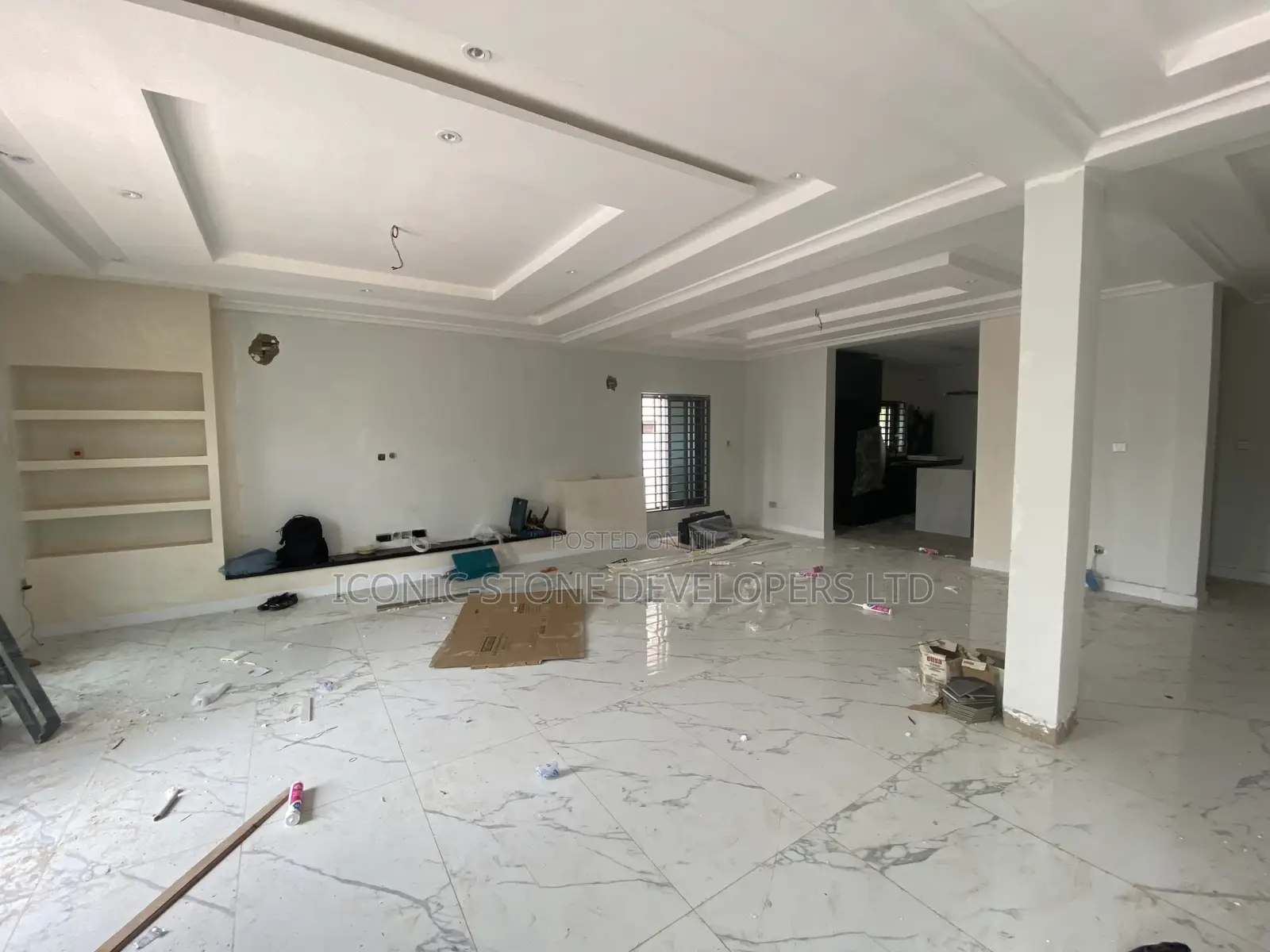 4bdrm House in Lakeside, Ashaley Botwe for Sale