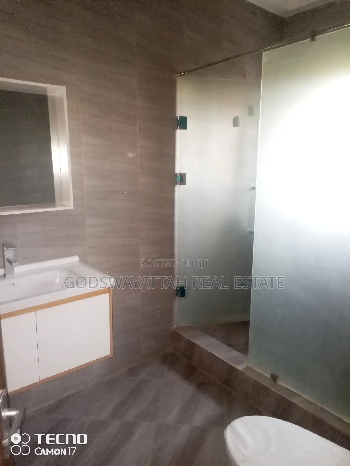 2bdrm Apartment in East Legon for rent