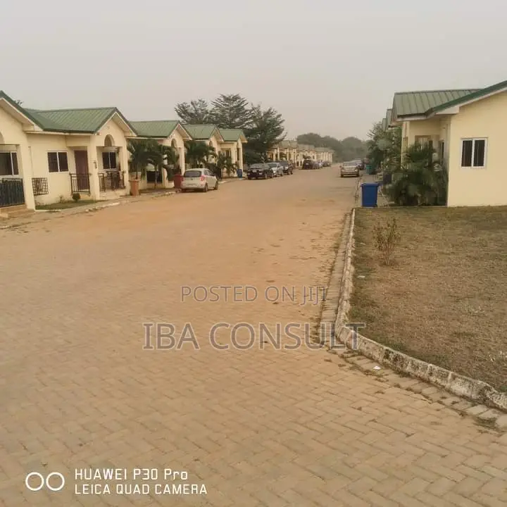 Estate Lands for Sale at East Amrahia.