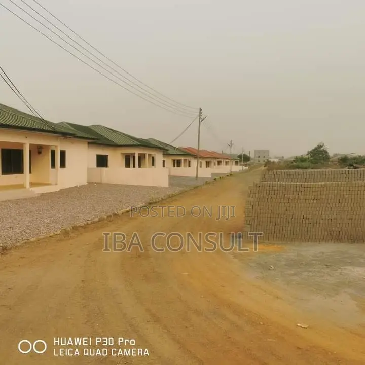 Estate Lands for Sale at East Amrahia.