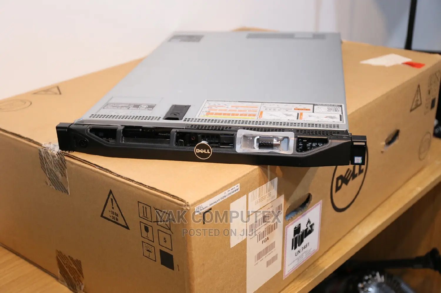 Server Dell Poweredge R630 64GB Intel HDD 2T