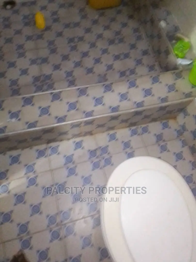 4bdrm House in Takoradi West Fijai for sale