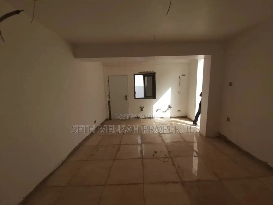 4bdrm Mansion in SKM Property, Dzorwulu for Sale