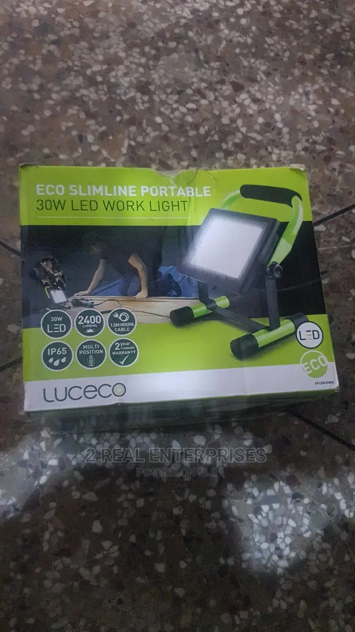 Stanley Light 10w LED Slimline PIR Flood