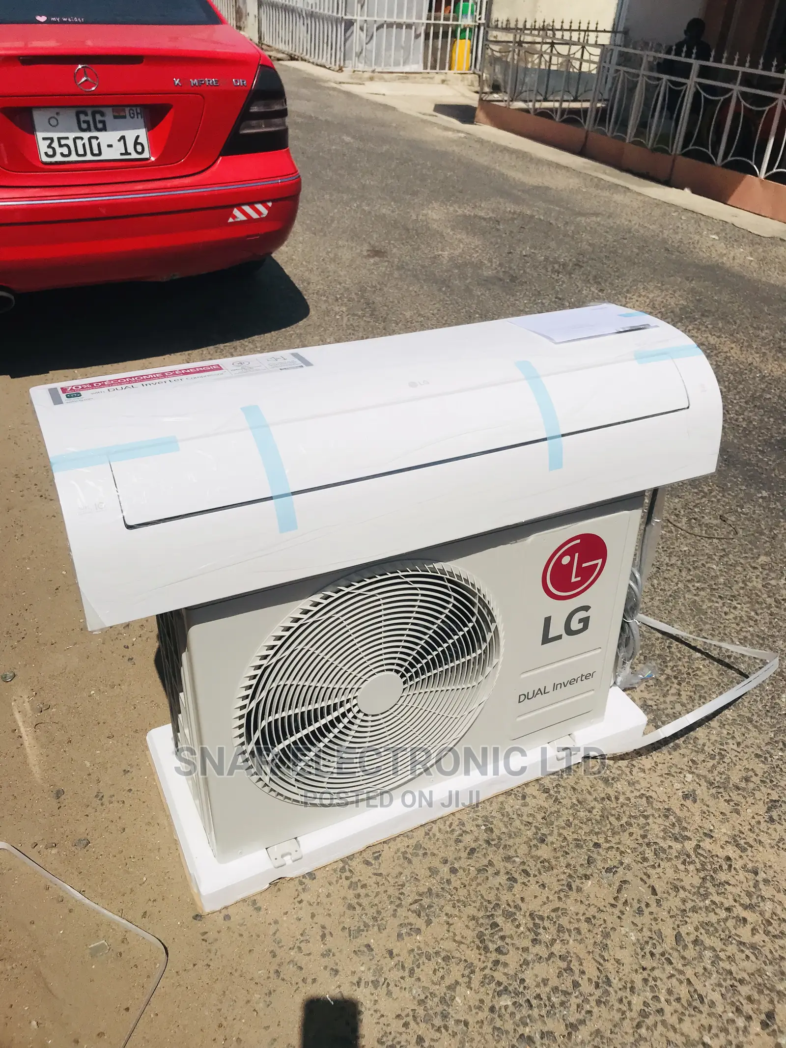 LG 1.5hp R410 Fast Cooling and Energy Saving