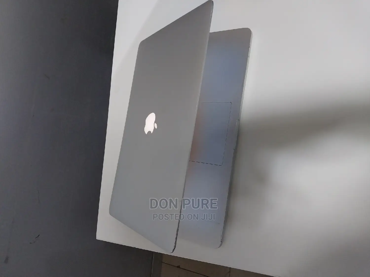 Laptop Apple MacBook Pro 8GB Intel Core I7 SSD 256GB
