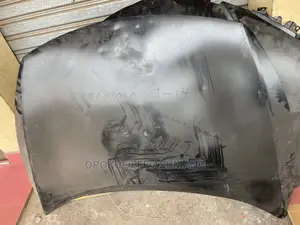 Maxima 2009-2014 Bonnet