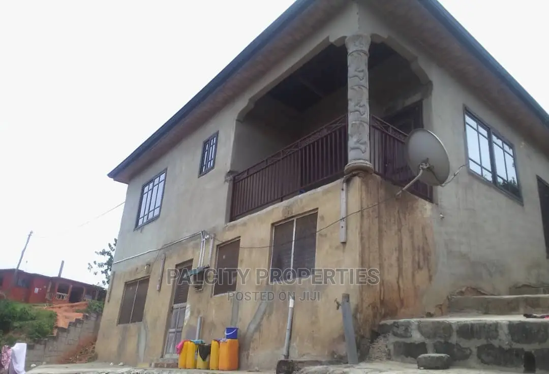 4bdrm House in Takoradi West Fijai for sale