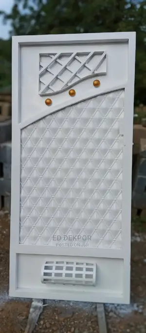 P Small Gate