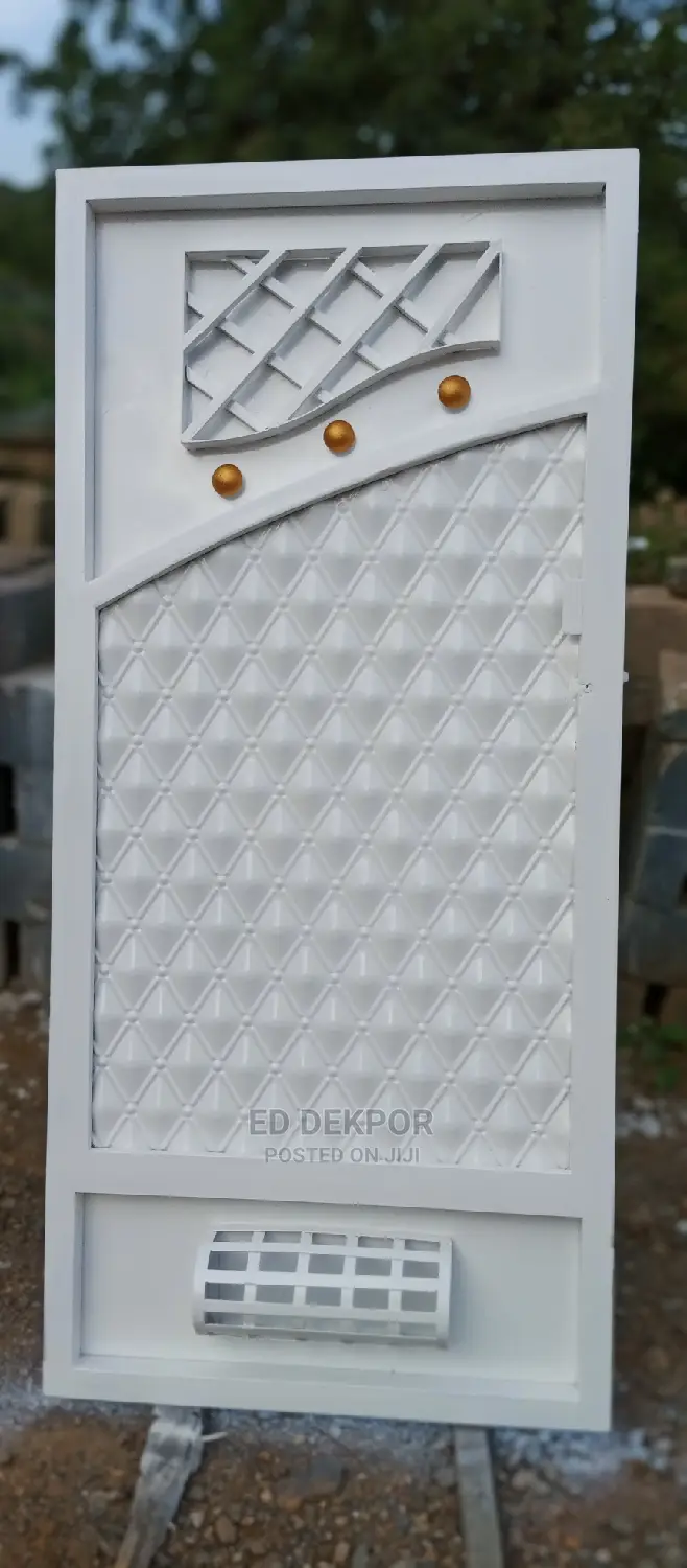 P Small Gate