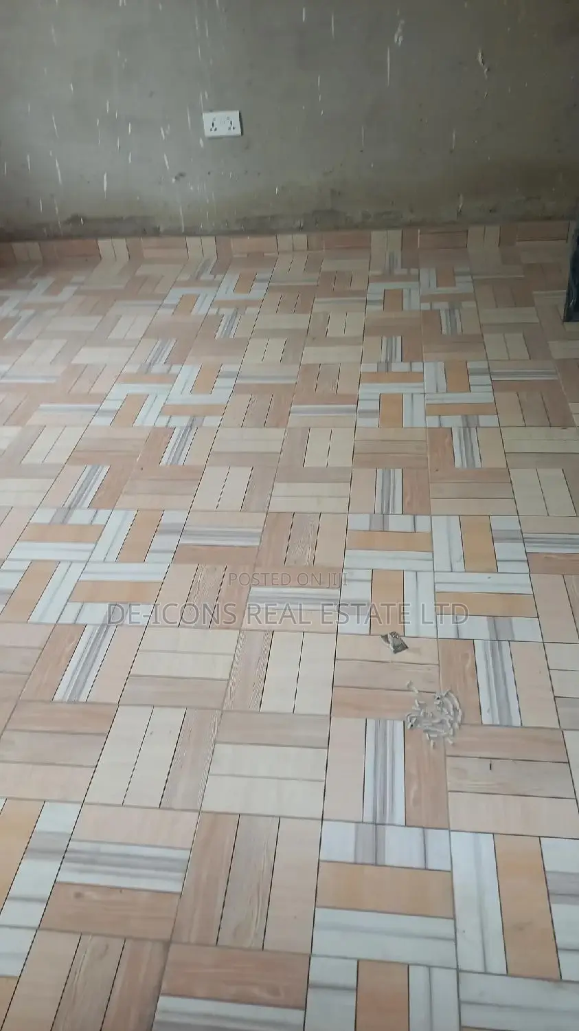 3bdrm House in De-Icons Real Estate, Awutu Senya East Municipal