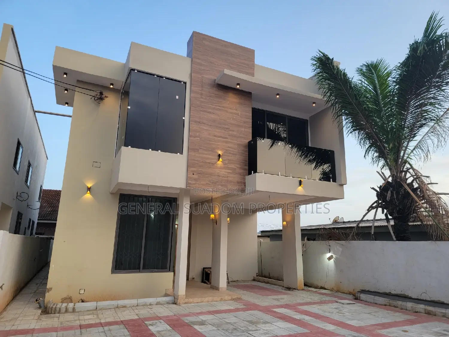 5bdrm Duplex in Suadom Properties, Baatsona Total for Sale