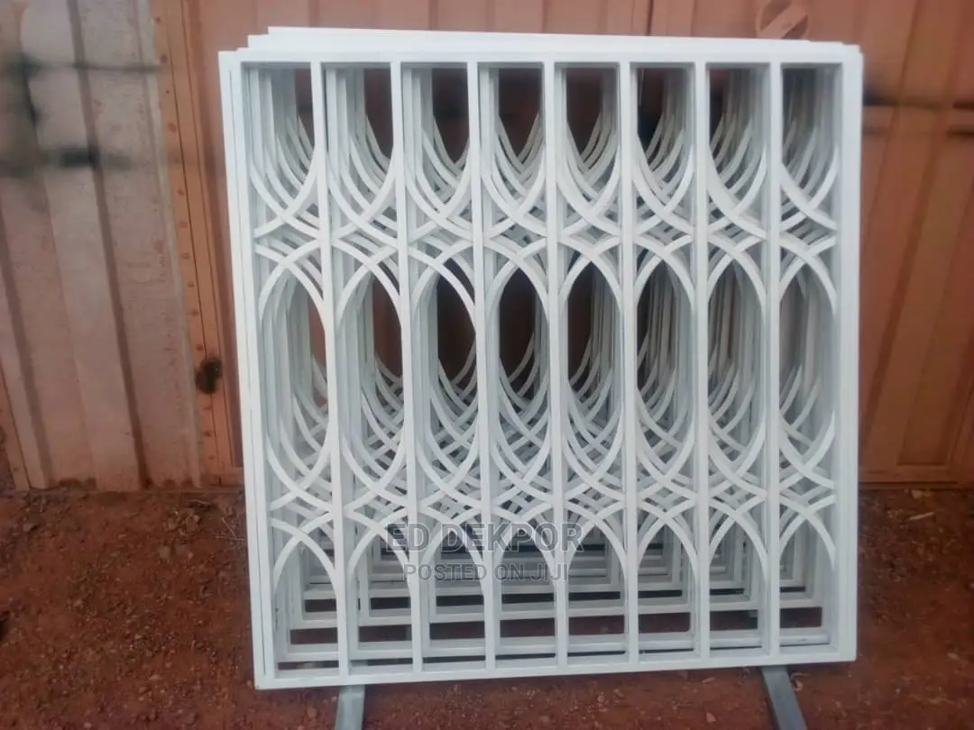 G Metal Window
