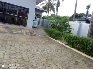 4bdrm House in Dzorwulu for rent